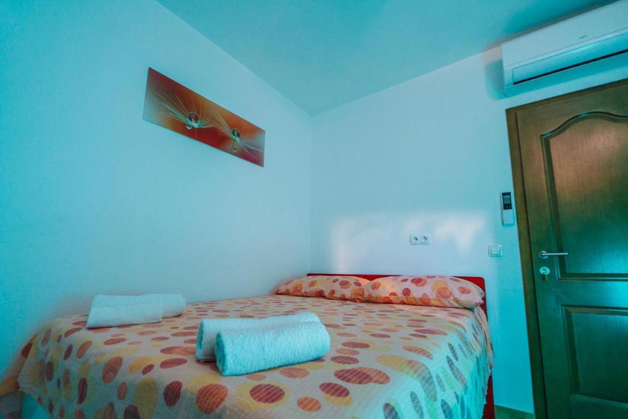 Ferienwohnung Luxur Centar With Sea View Terrace Baška Voda Exterior foto